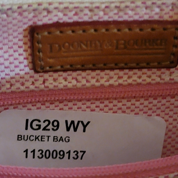 DOONEY & BOURKE - Crayon "It Girl" Bucket Bag - Picture 9 of 16